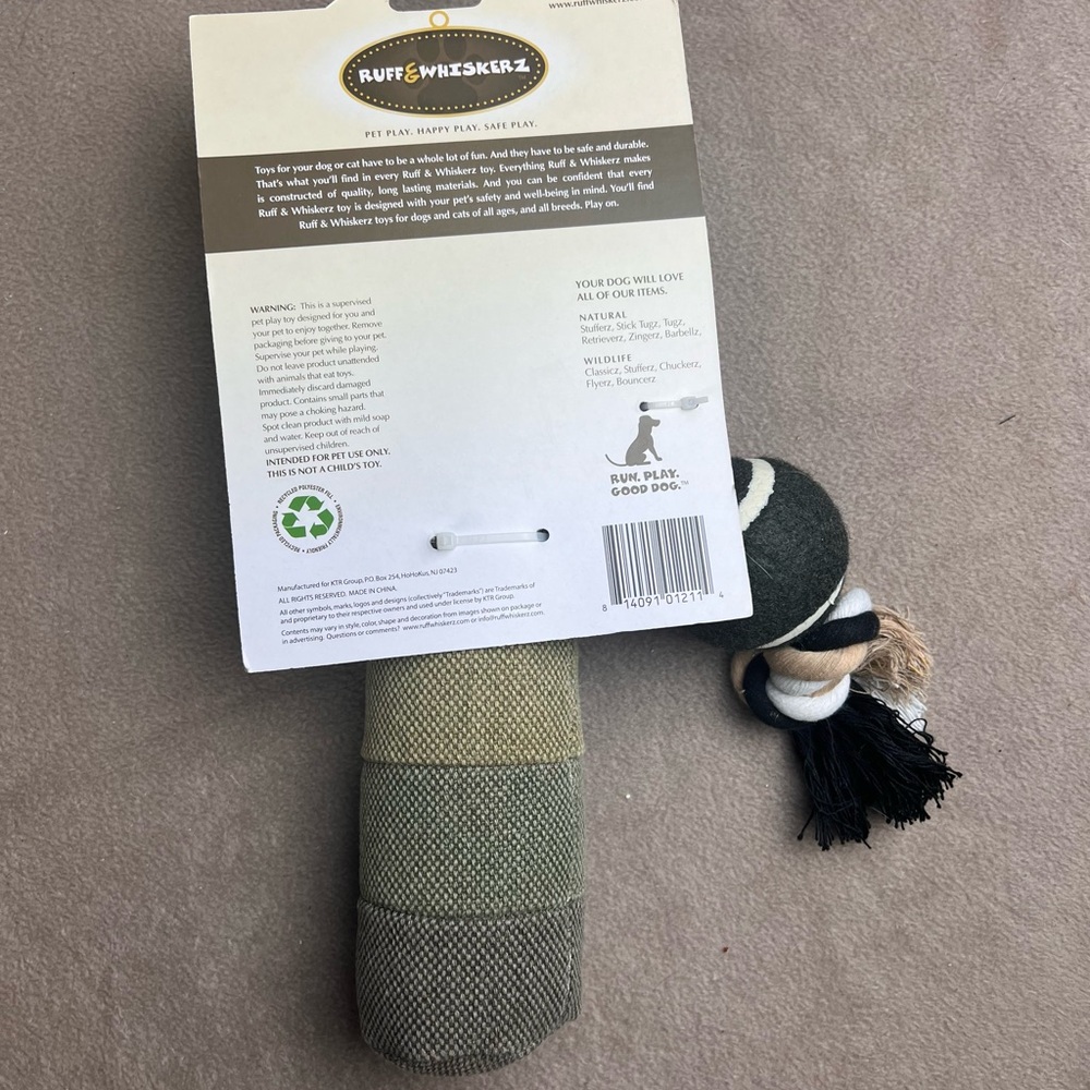 Ruff & Whiskerz Stick Tugz Dog Toy Green - Picture 2 of 2